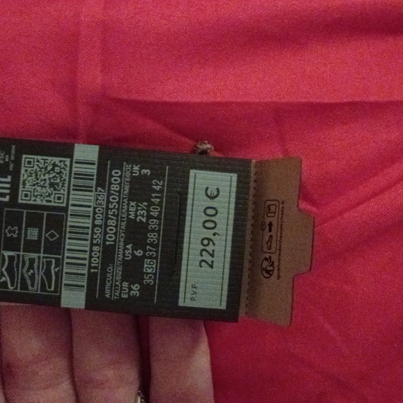 Massimo Dutti Black Heeled Boots - Picture 5 of 6